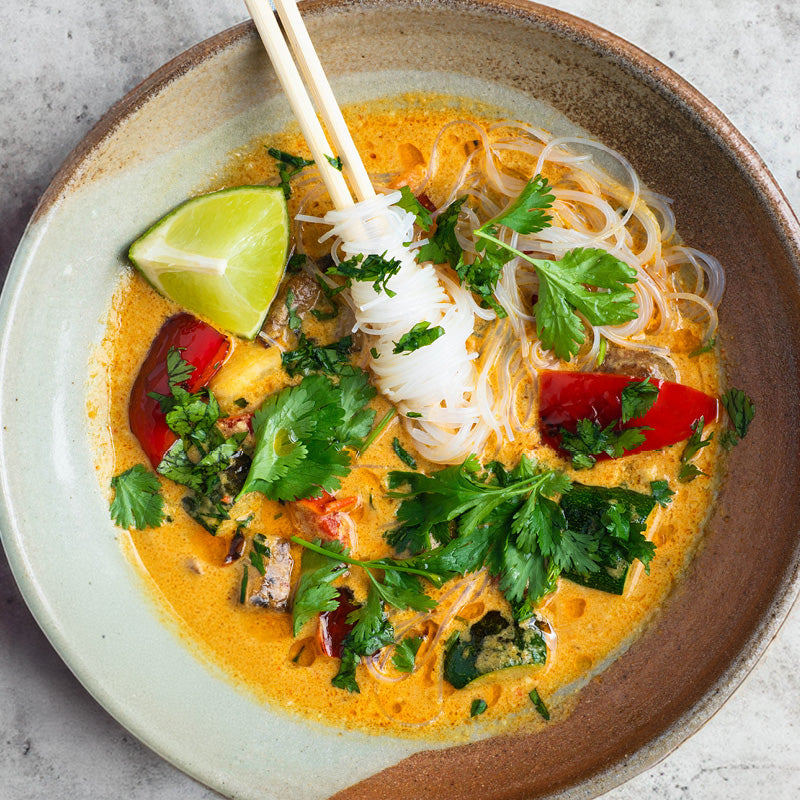 Thai Red Curry With Noodles, Red Pepper, Chestnut Mushrooom, Courgette, Lime & Coriander